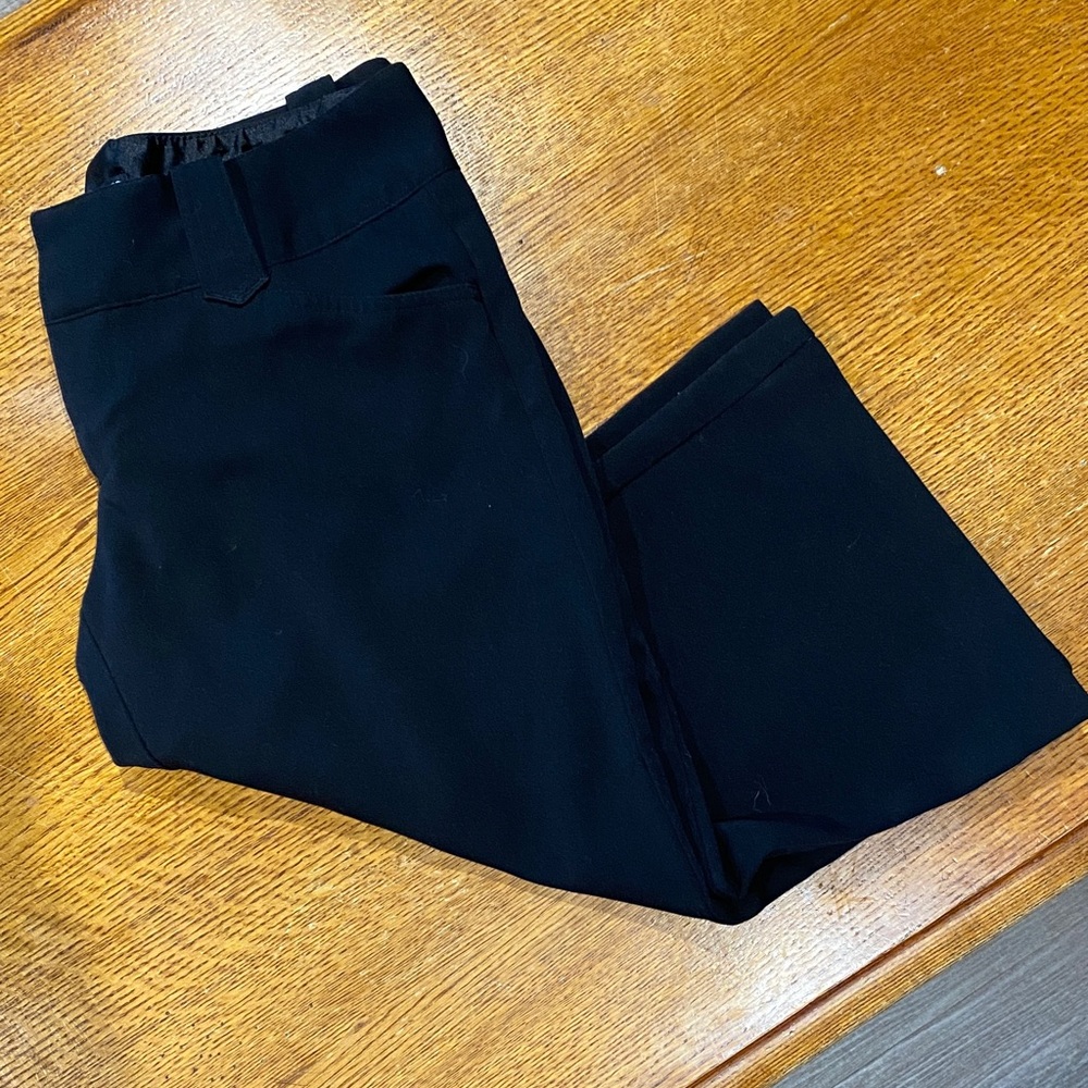 Maurices Black Capris Classic Straight-Leg